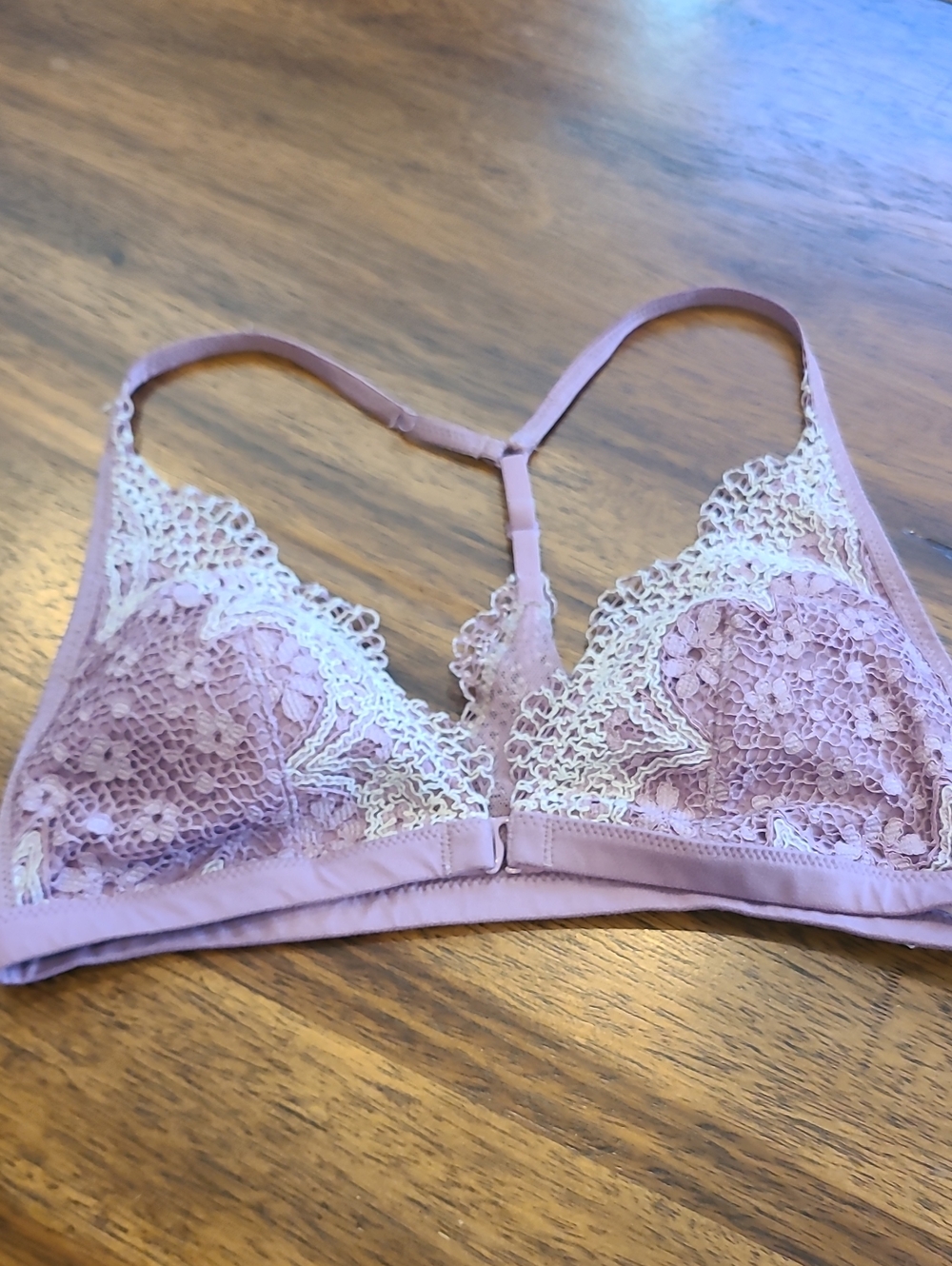 Victoria's Secret Body by Victoria  Bralette Size Small.  Like New